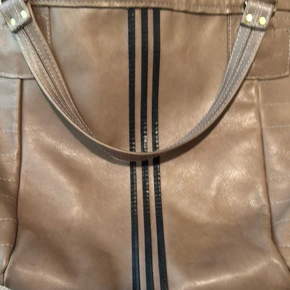 Maya Moon Designs Luxury Leather Goods convertible crossbody bag “Gordo” - Picture 13 of 16